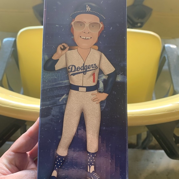 LA DODGERS - ELTON JOHN & MOOKIE BETTS BOBBLEHEADS - Picture 1 of 5